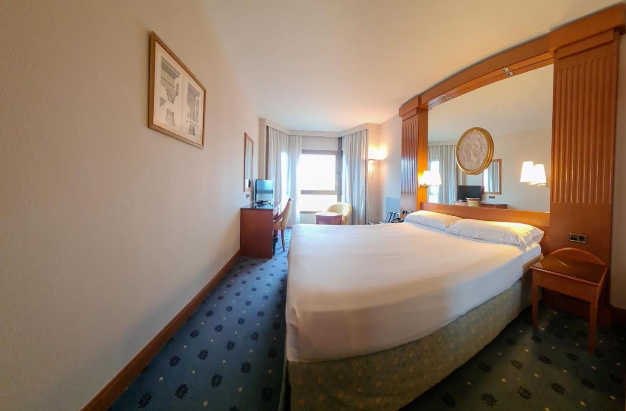 Hotel Los Bracos Logroño Buitenkant foto