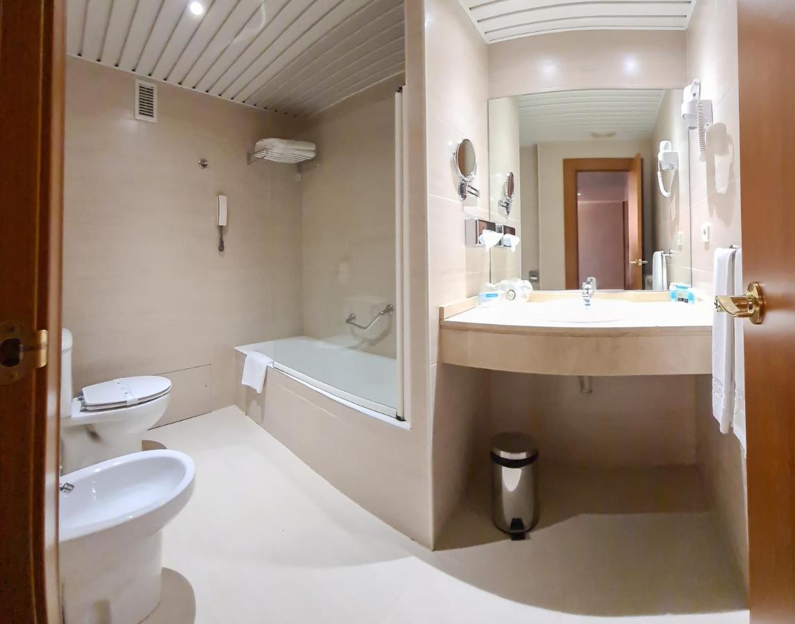 Hotel Los Bracos Logroño Buitenkant foto
