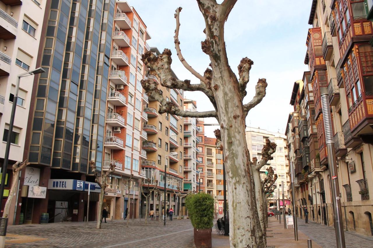 Hotel Los Bracos Logroño Buitenkant foto